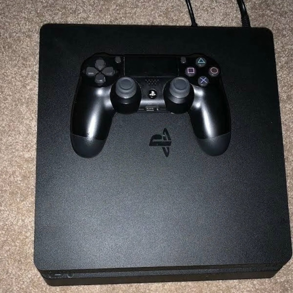 PS4 great condition! Controller and some games. 250 obo. Willing to go down
